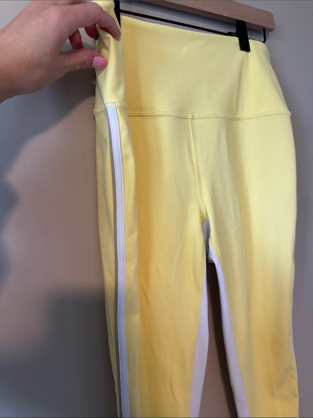 Athleta Ultra High Rise Elation Piping Legging - Picture 3 of 6